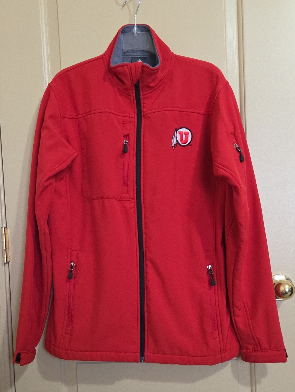 University Of Utah Utes Knights Apparel Red Softshell Jacket with Full Zip